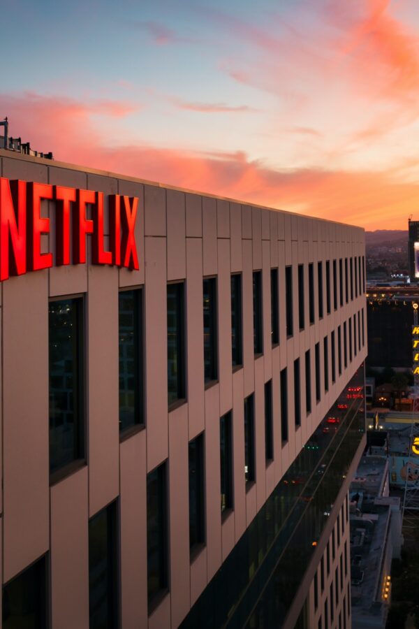 Netflix Technical Analysis investing